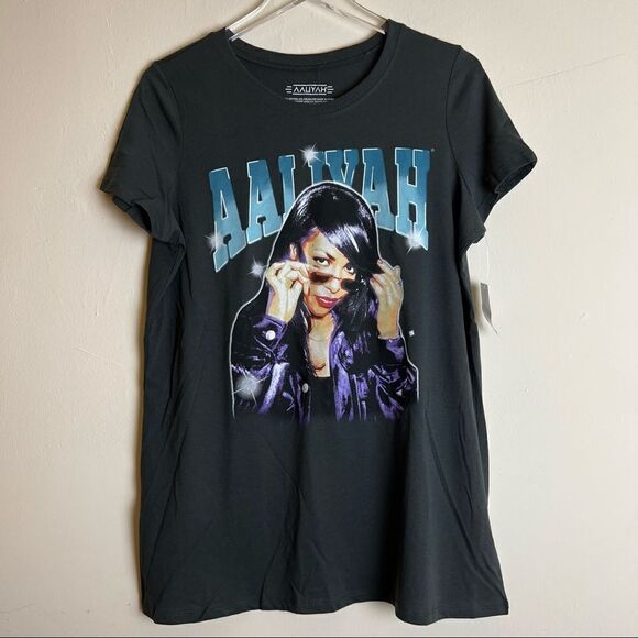 Torrid Classic Fit Tunic Tee - Vintage Aaliyah Black, Size 00 = Medium/10 - Picture 2 of 10